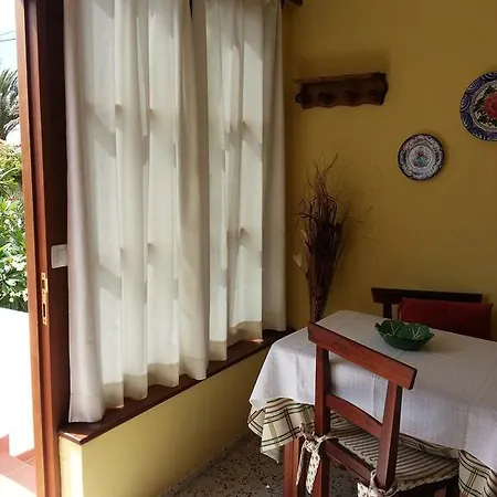 منزل ريفي Anton Piche With Pool-adults Only