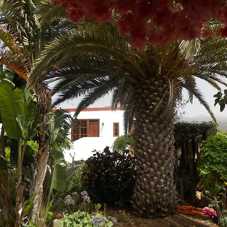 منزل ريفي Anton Piche With Pool-adults Only