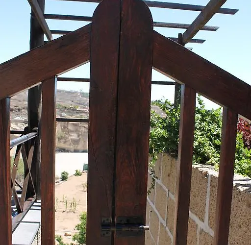 Anton Piche With Pool-adults Only *