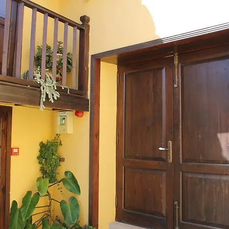 Anton Piche With Pool-adults Only Hétvégi ház *