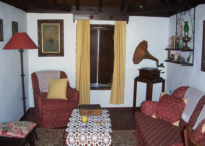 Anton Piche With Pool-adults Only Kır Evi