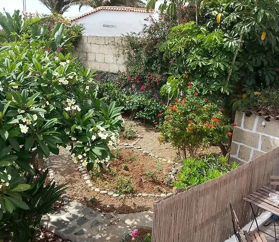 Anton Piche With Pool-adults Only Kır Evi *