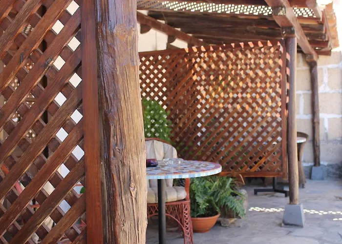 Anton Piche With Pool-adults Only Kır Evi