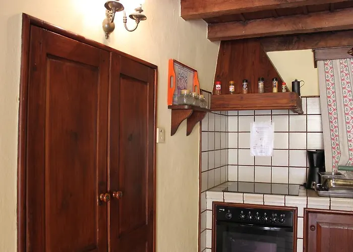 Anton Piche With Pool-adults Only *